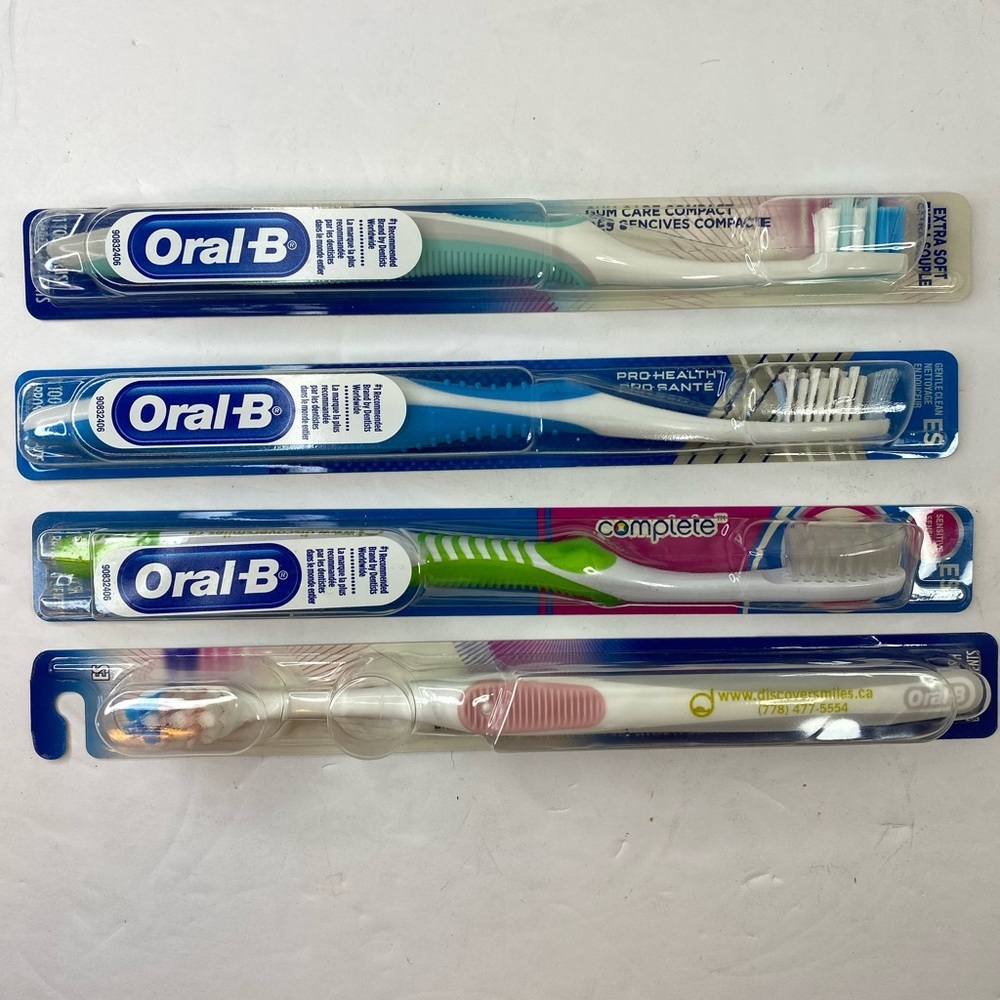Oral-B Toothbrush Set - Blue, Green, Pink Extra Soft Manual Toothbrush new